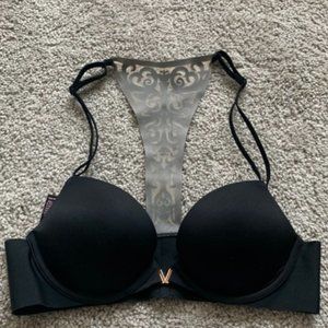 Victoria's Secret Black Push Up Front Closure 32D